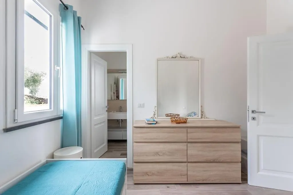 A Pretty House Overlooking The Sea Porto Alabe Apartamento